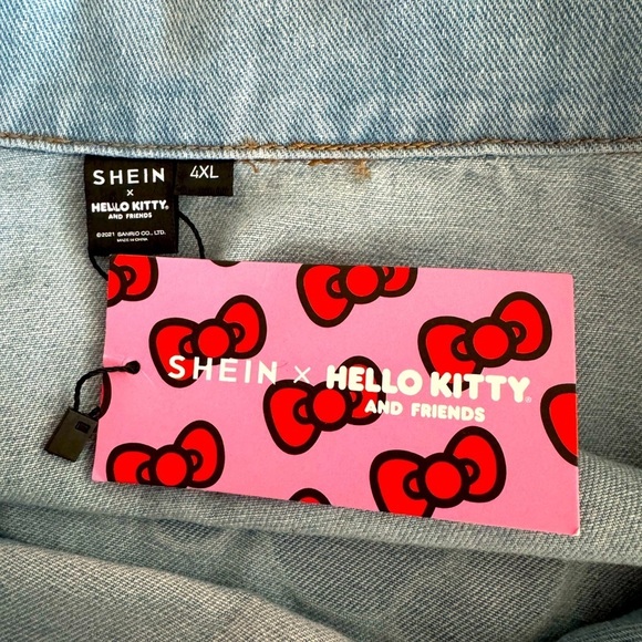 Hello Kitty x SHEIN Woman’s Light Wash Blue Denim Graphic Jacket Size 4XL NWT - Picture 6 of 9